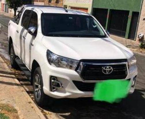 TOYOTA HILUX 2.8 SRV 4X4 CD 16V DIESEL 4P AUTOMÁTICO TOYOTA HILUX 2.8 SRV 4X4 CD 16V DIESEL 4P AUTOMÁTICO